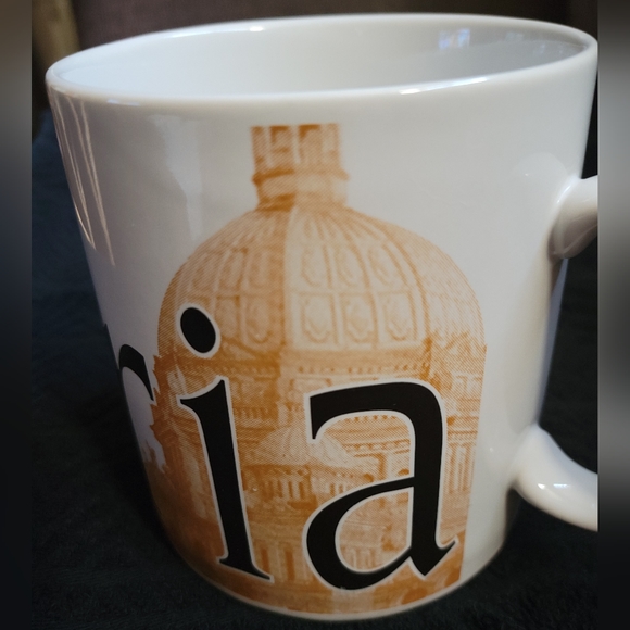 Starbucks 1994 Victoria, BC 20 oz Mug - Picture 5 of 7